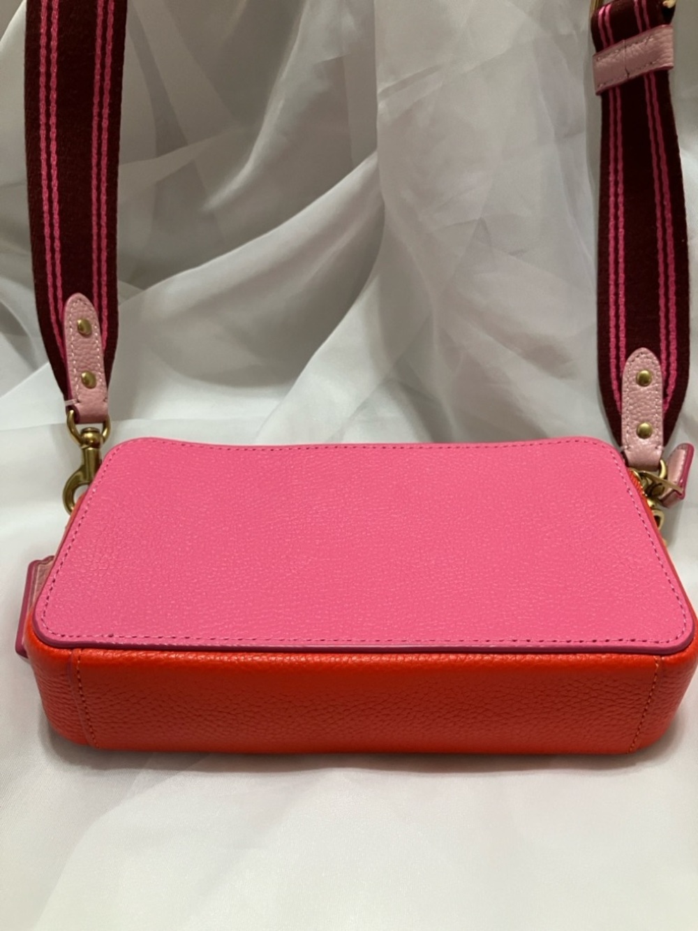 Coach Kia Camera Bag - Picture 6 of 10
